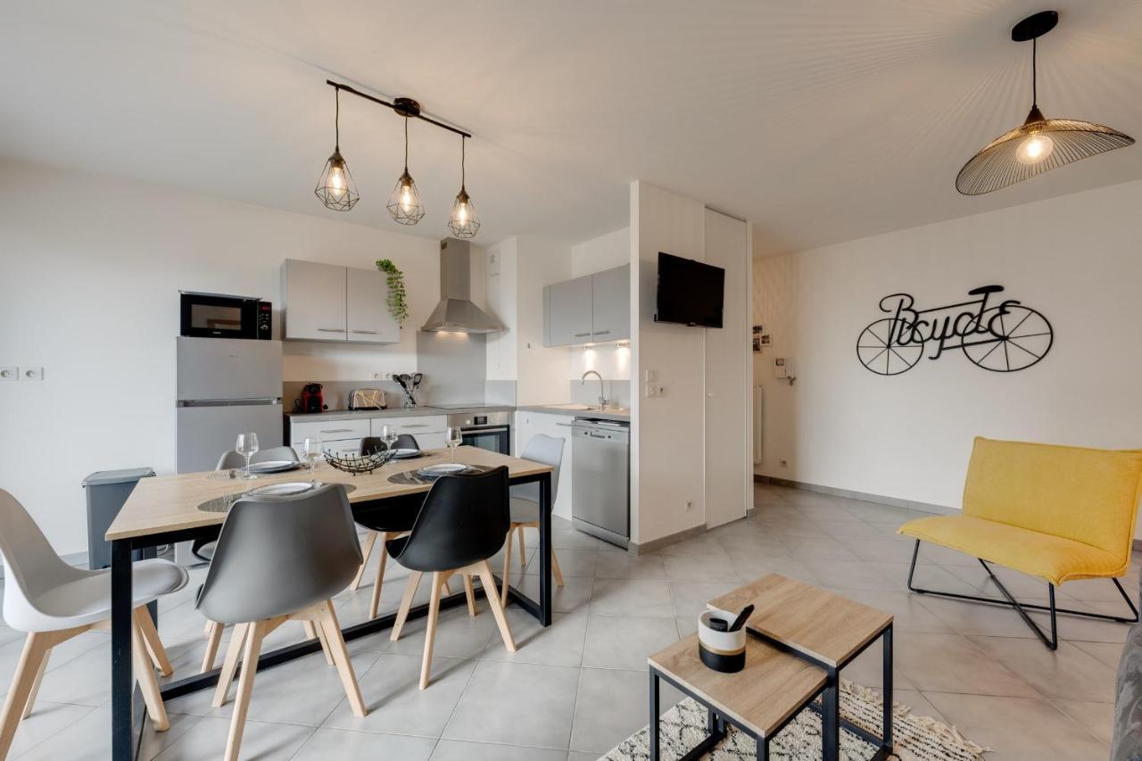 L'Art De Ville - 2 Bedroom Near The City Center Terrace And Garage آنسي المظهر الخارجي الصورة